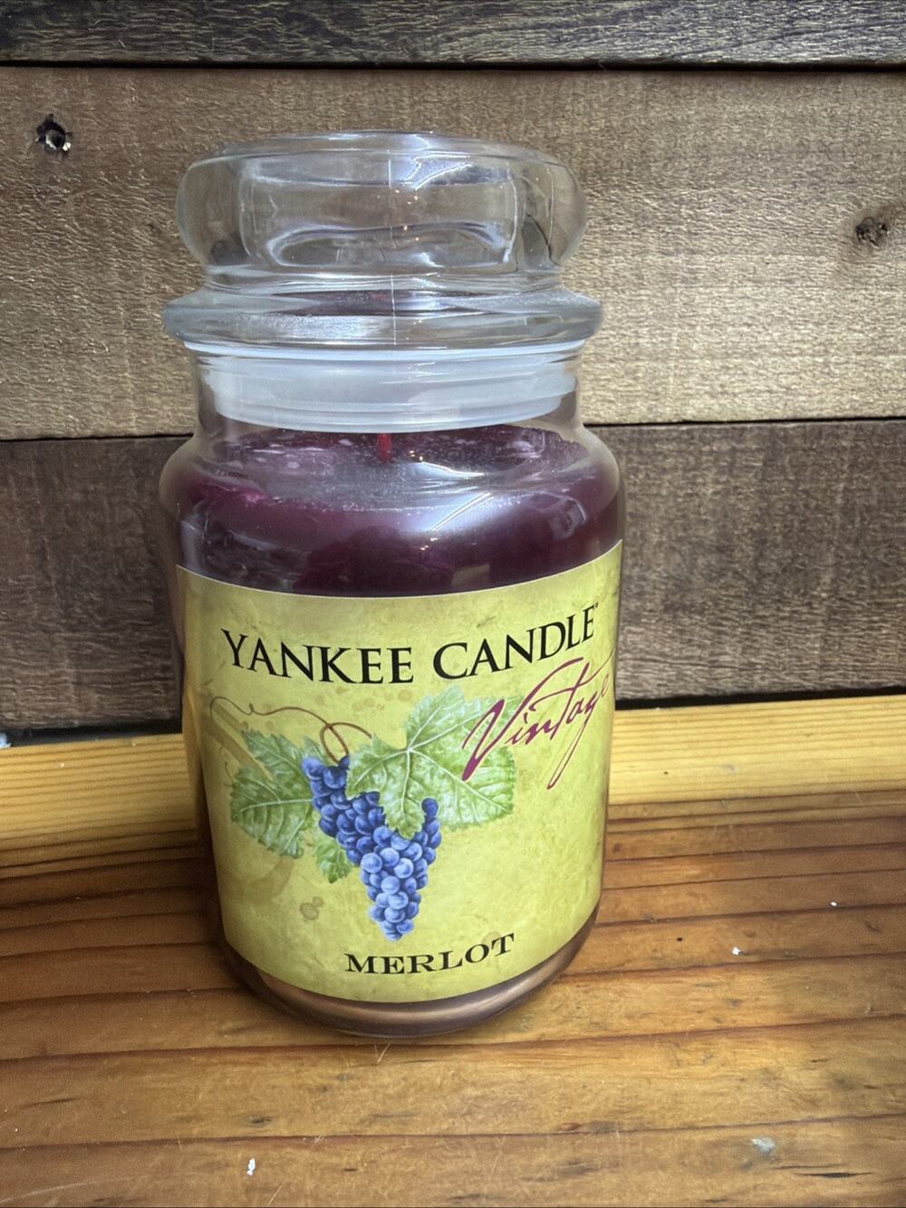 Yankee Candle MERLOT Large Jar Candle 22 oz Discontinued RARE HTF - VINTAGE